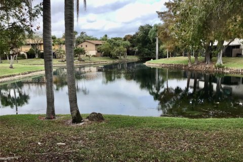 Adosado en alquiler en Lauderhill, Florida, 3 dormitorios, 113.71 m2 № 2060175 - foto 10