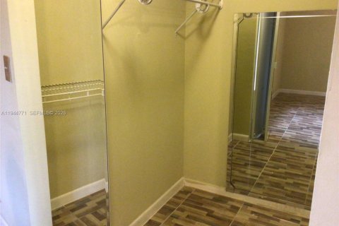 Adosado en alquiler en Lauderhill, Florida, 3 dormitorios, 113.71 m2 № 2060175 - foto 15