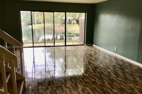 Adosado en alquiler en Lauderhill, Florida, 3 dormitorios, 113.71 m2 № 2060175 - foto 8