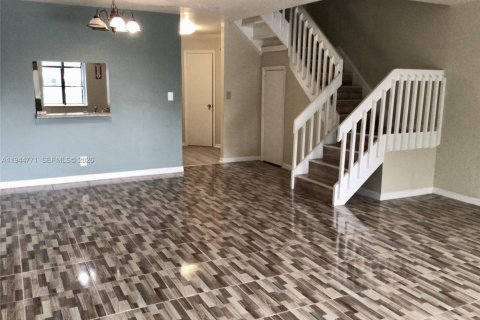 Adosado en alquiler en Lauderhill, Florida, 3 dormitorios, 113.71 m2 № 2060175 - foto 7