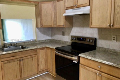 Adosado en alquiler en Lauderhill, Florida, 3 dormitorios, 113.71 m2 № 2060175 - foto 2