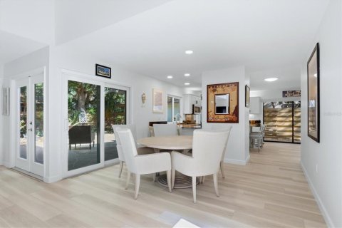 Villa ou maison à vendre à Bradenton, Floride: 3 chambres, 159.98 m2 № 2147447 - photo 27