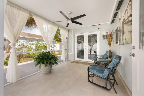 Villa ou maison à vendre à Miramar, Floride: 4 chambres, 148.09 m2 № 2049696 - photo 18