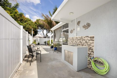 Villa ou maison à vendre à Miramar, Floride: 4 chambres, 148.09 m2 № 2049696 - photo 19