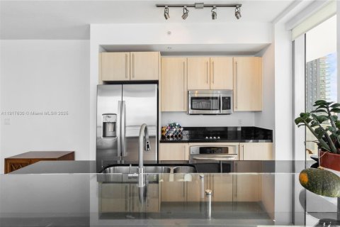 Condominio en venta en Miami, Florida, 2 dormitorios, 102.1 m2 № 2043776 - foto 4