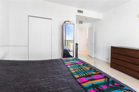 Condominio en venta en Miami, Florida, 2 dormitorios, 102.1 m2 № 2043776 - foto 13