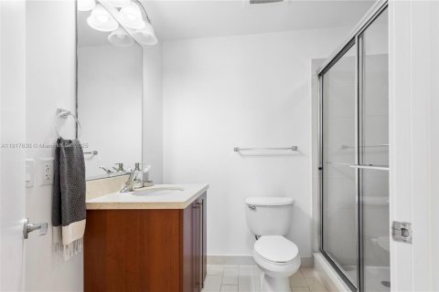 Condominio en venta en Miami, Florida, 2 dormitorios, 102.1 m2 № 2043776 - foto 17