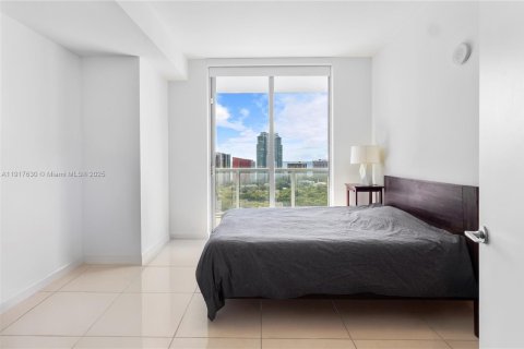 Condominio en venta en Miami, Florida, 2 dormitorios, 102.1 m2 № 2043776 - foto 16