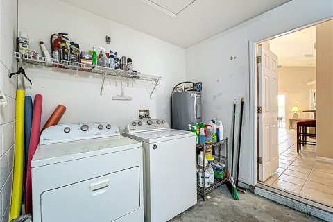Casa en venta en Davenport, Florida, 4 dormitorios, 157.93 m2 № 1613726 - foto 29