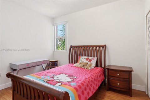 Casa en venta en Miami, Florida, 4 dormitorios, 258.83 m2 № 2173425 - foto 26
