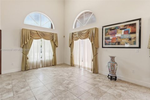 Casa en venta en Miami, Florida, 4 dormitorios, 258.83 m2 № 2173425 - foto 6