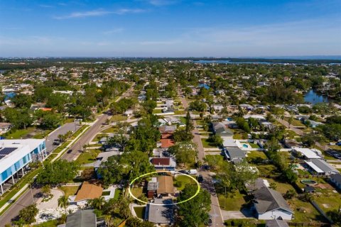 House in Saint Petersburg, Florida 2 bedrooms, 103.96 sq.m. № 1616778 - photo 26