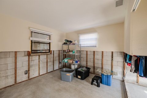 House in Saint Petersburg, Florida 2 bedrooms, 103.96 sq.m. № 1616778 - photo 13