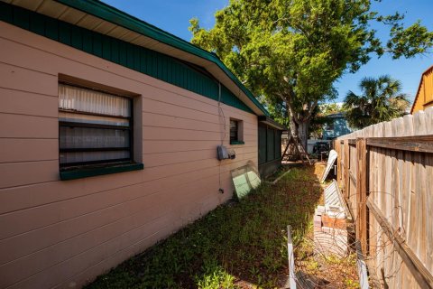 House in Saint Petersburg, Florida 2 bedrooms, 103.96 sq.m. № 1616778 - photo 19