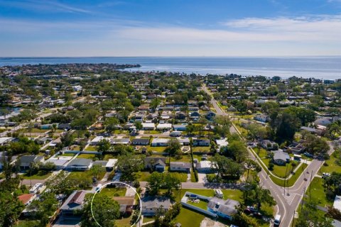 House in Saint Petersburg, Florida 2 bedrooms, 103.96 sq.m. № 1616778 - photo 27