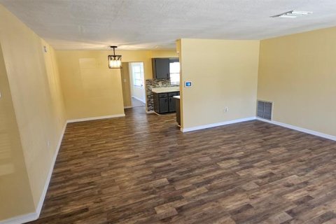 Villa ou maison à vendre à Beverly Hills, Floride: 3 chambres, 134.34 m2 № 1585828 - photo 6