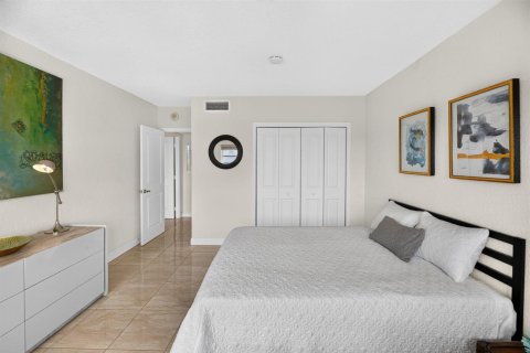 Copropriété à vendre à Fort Lauderdale, Floride: 2 chambres, 113.15 m2 № 2439386 - photo 25