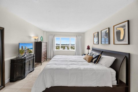 Copropriété à vendre à Fort Lauderdale, Floride: 2 chambres, 113.15 m2 № 2439386 - photo 21