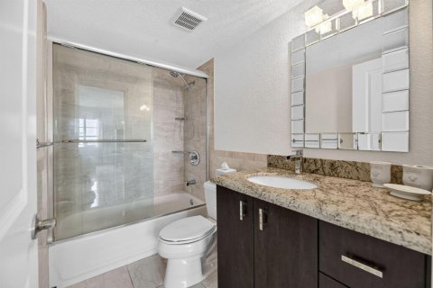 Copropriété à vendre à Fort Lauderdale, Floride: 2 chambres, 113.15 m2 № 2439386 - photo 23
