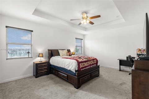 House in Homestead, Florida 4 bedrooms, 246.66 sq.m. № 2008179 - photo 21