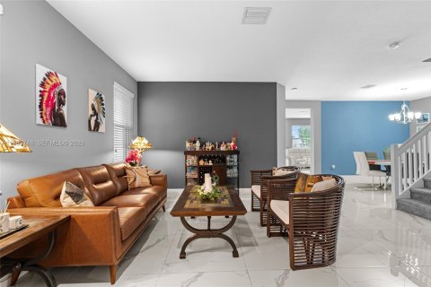 House in Homestead, Florida 4 bedrooms, 246.66 sq.m. № 2008179 - photo 7