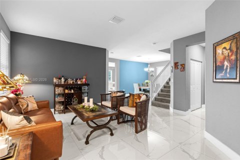 House in Homestead, Florida 4 bedrooms, 246.66 sq.m. № 2008179 - photo 6