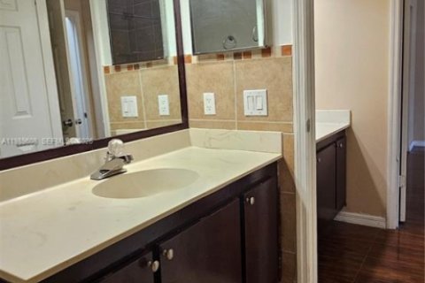 Touwnhouse à vendre à Plantation, Floride: 2 chambres, 116.96 m2 № 2051687 - photo 15