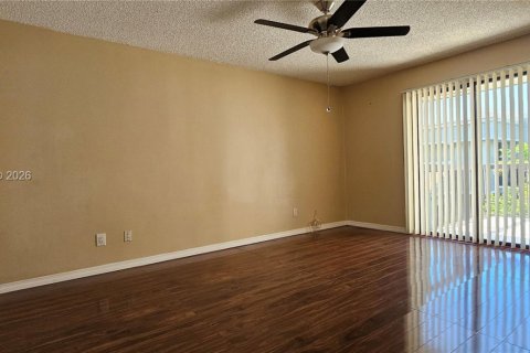 Touwnhouse à vendre à Plantation, Floride: 2 chambres, 116.96 m2 № 2051687 - photo 11