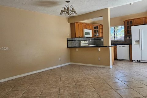 Touwnhouse à vendre à Plantation, Floride: 2 chambres, 116.96 m2 № 2051687 - photo 3