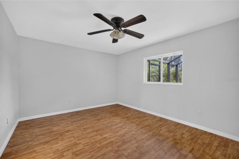 House in Port Charlotte, Florida 3 bedrooms, 124.86 sq.m. № 2393877 - photo 15