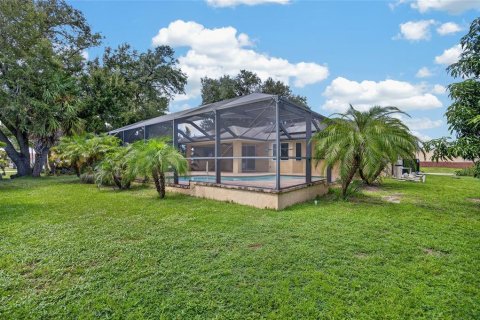 House in Port Charlotte, Florida 3 bedrooms, 124.86 sq.m. № 2393877 - photo 27