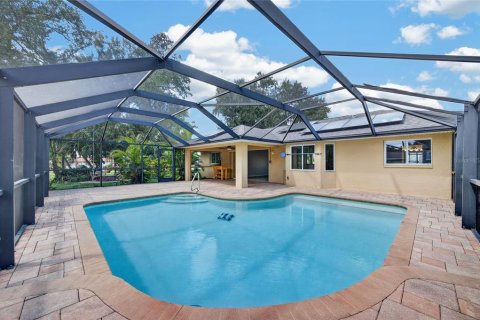 House in Port Charlotte, Florida 3 bedrooms, 124.86 sq.m. № 2393877 - photo 22