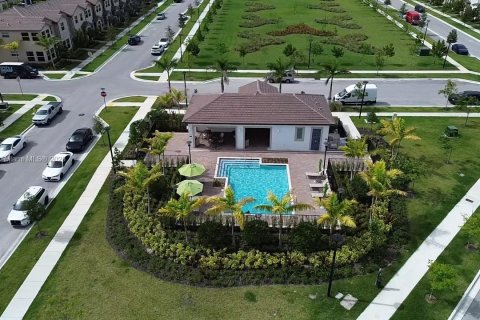 House in Homestead, Florida 4 bedrooms, 173.91 sq.m. № 1779285 - photo 22