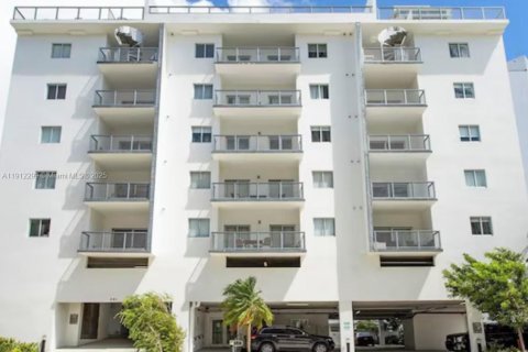 Copropriété à louer à Miami, Floride: 2 chambres, 77.76 m2 № 1968275 - photo 22