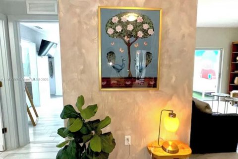 Copropriété à louer à Miami, Floride: 2 chambres, 77.76 m2 № 1968275 - photo 15