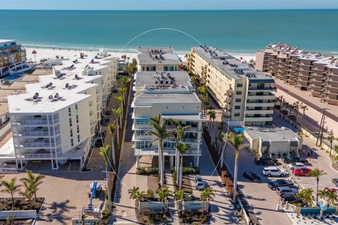 Condo in Sarasota, Florida, 2 bedrooms  № 1525076 - photo 2
