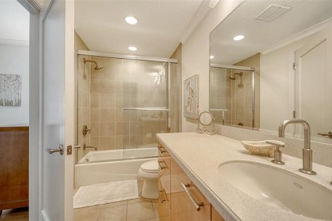 Condo in Sarasota, Florida, 2 bedrooms  № 1525076 - photo 27
