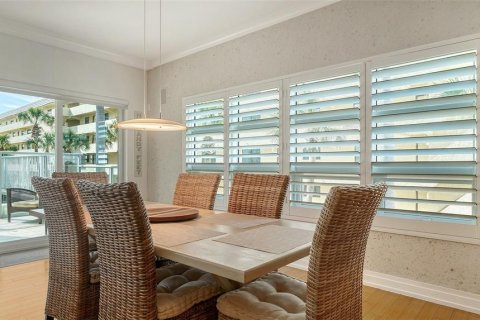 Condo in Sarasota, Florida, 2 bedrooms  № 1525076 - photo 11