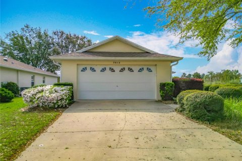 House in Ocala, Florida 2 bedrooms, 129.51 sq.m. № 1603227 - photo 1