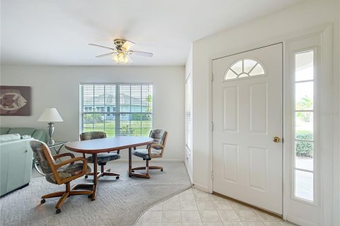 House in Ocala, Florida 2 bedrooms, 129.51 sq.m. № 1603227 - photo 8