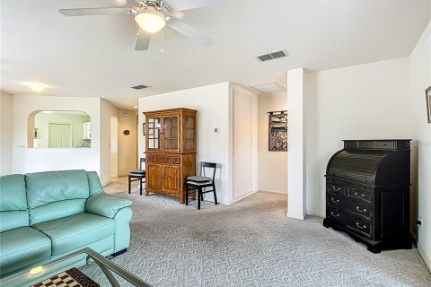 House in Ocala, Florida 2 bedrooms, 129.51 sq.m. № 1603227 - photo 6