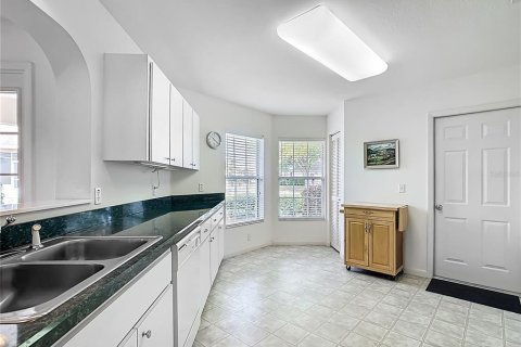 House in Ocala, Florida 2 bedrooms, 129.51 sq.m. № 1603227 - photo 11