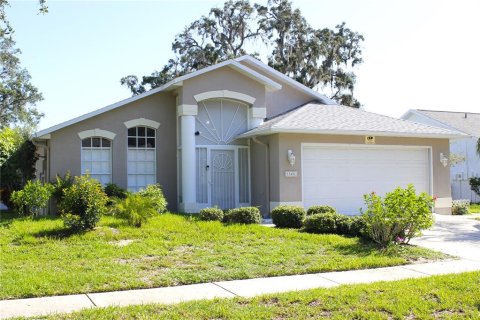 House in Hudson, Florida 3 bedrooms, 146.6 sq.m. № 1656665 - photo 3