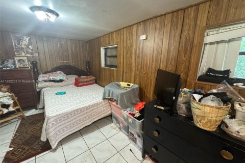 House in Miami, Florida 3 bedrooms, 160.07 sq.m. № 1944209 - photo 21