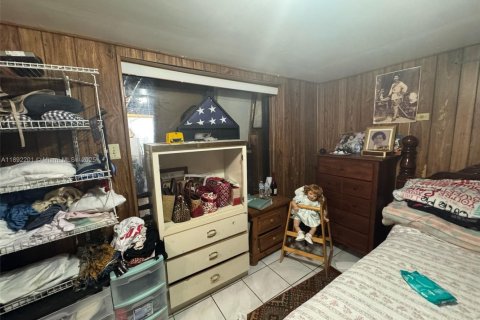 House in Miami, Florida 3 bedrooms, 160.07 sq.m. № 1944209 - photo 20