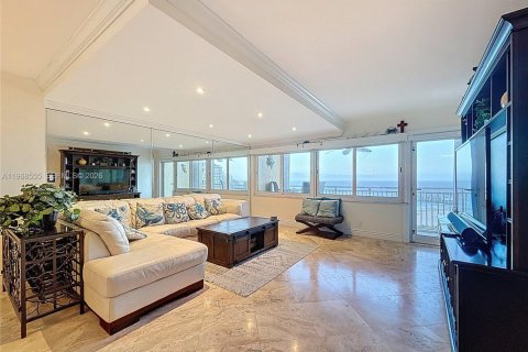 Condominio en venta en Pompano Beach, Florida, 2 dormitorios, 119.84 m2 № 2033128 - foto 2