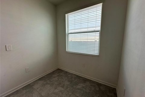 Villa ou maison à louer à Winter Haven, Floride: 3 chambres, 157.93 m2 № 2434851 - photo 7