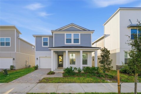 House in Kissimmee, Florida 7 bedrooms, 329.25 sq.m. № 2142929 - photo 2