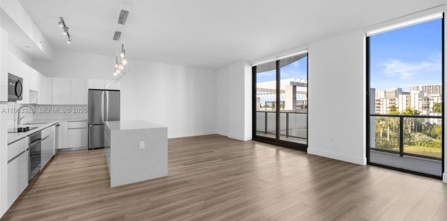 Condo à Hallandale Beach, Floride, 1 chambre  № 2025815