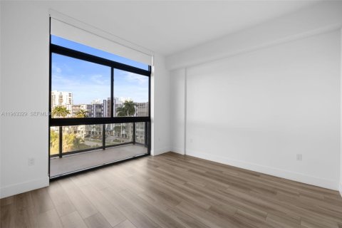 Copropriété à louer à Hallandale Beach, Floride: 1 chambre, 111.2 m2 № 2025815 - photo 15
